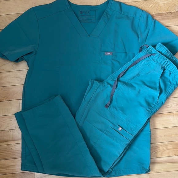 Figs Black Scrub Set - Picture 5 of 9